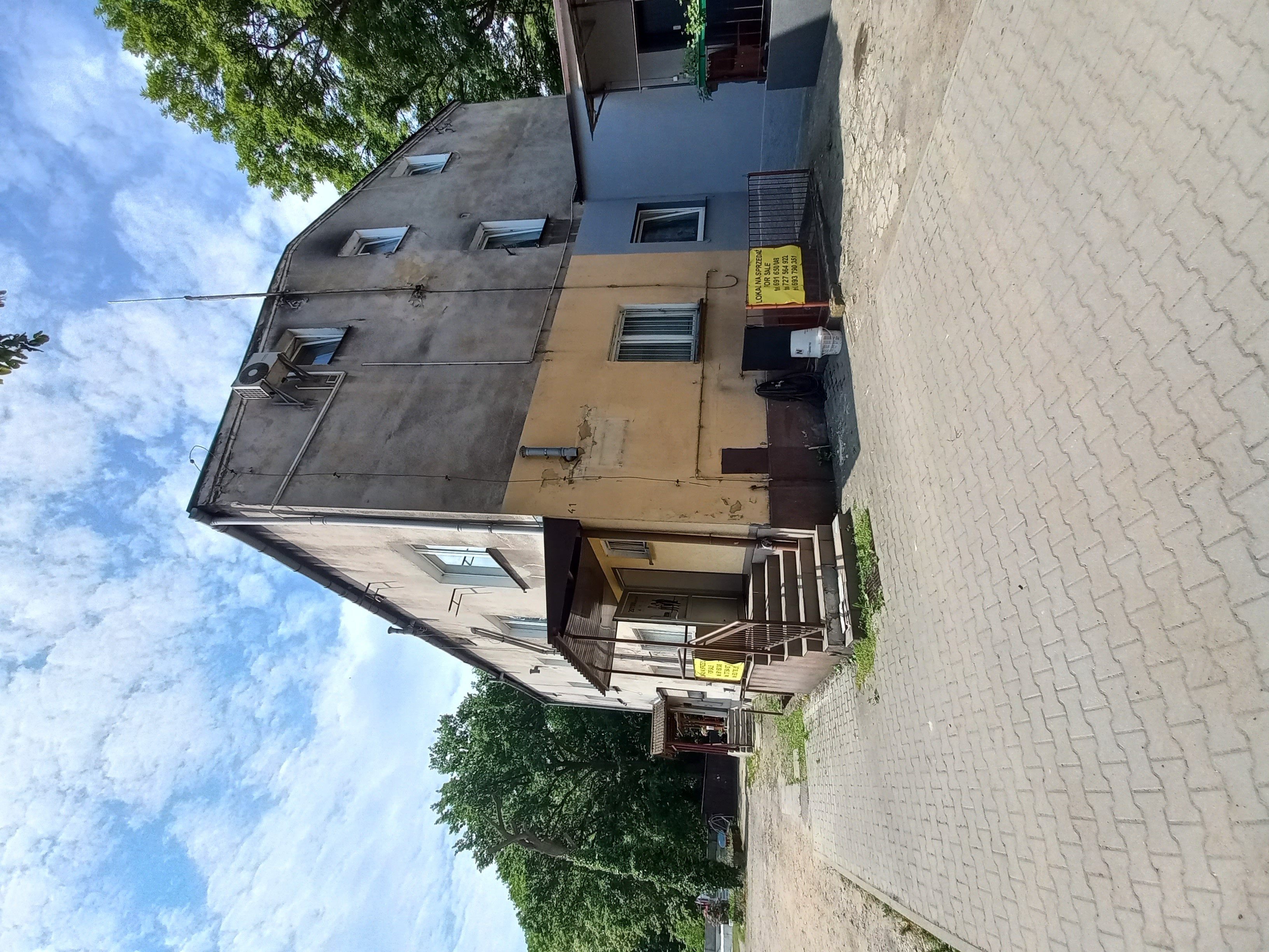 Zdjęcie budynku 2